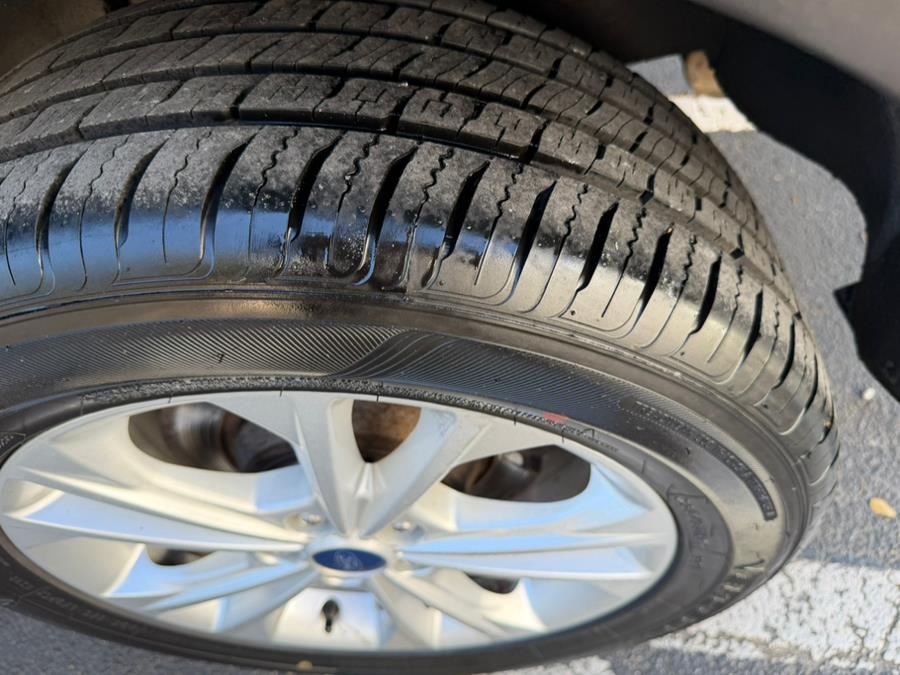 2018 Ford Escape SE FWD, available for sale in Hialeah, Florida | The Palm Motors LLC. Hialeah, Florida 2018 Ford Escape SE FWD, available for sale in Hialeah, Florida | The Palm Motors LLC. Hialeah, Florida