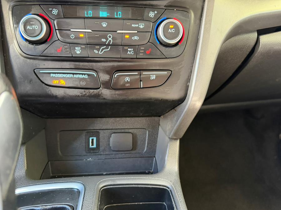 2018 Ford Escape SE FWD, available for sale in Hialeah, Florida | The Palm Motors LLC. Hialeah, Florida 2018 Ford Escape SE FWD, available for sale in Hialeah, Florida | The Palm Motors LLC. Hialeah, Florida