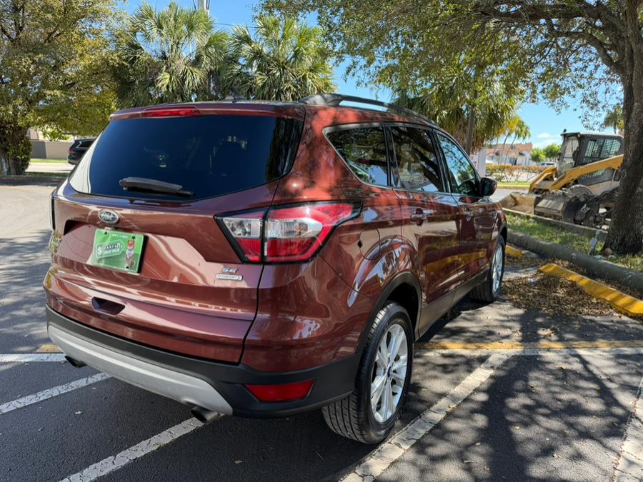 2018 Ford Escape SE FWD, available for sale in Hialeah, Florida | The Palm Motors LLC. Hialeah, Florida 2018 Ford Escape SE FWD, available for sale in Hialeah, Florida | The Palm Motors LLC. Hialeah, Florida