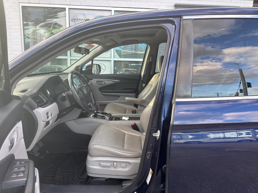 2019 Honda Ridgeline RTL AWD, available for sale in Milford, Connecticut | Korhan LLC DBA Superior Motors. Milford, Connecticut 2019 Honda Ridgeline RTL AWD, available for sale in Milford, Connecticut | Korhan LLC DBA Superior Motors. Milford, Connecticut