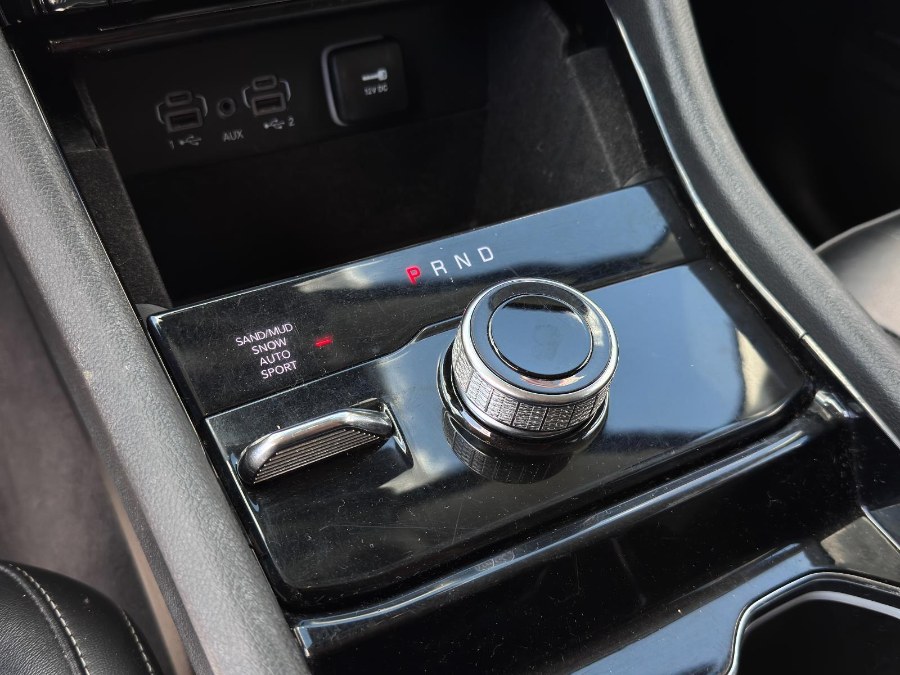 2021 Jeep Grand Cherokee L Limited 4x4, available for sale in Flushing, New York | Silverline Auto Group. Flushing, New York 2021 Jeep Grand Cherokee L Limited 4x4, available for sale in Flushing, New York | Silverline Auto Group. Flushing, New York