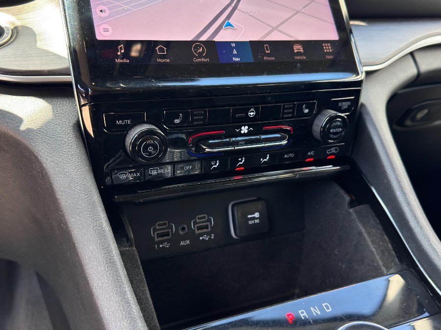 2021 Jeep Grand Cherokee L Limited 4x4, available for sale in Flushing, New York | Silverline Auto Group. Flushing, New York 2021 Jeep Grand Cherokee L Limited 4x4, available for sale in Flushing, New York | Silverline Auto Group. Flushing, New York