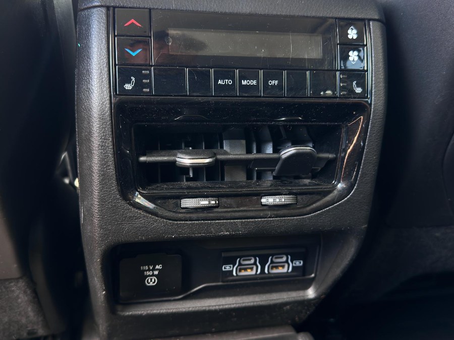 2021 Jeep Grand Cherokee L Limited 4x4, available for sale in Flushing, New York | Silverline Auto Group. Flushing, New York 2021 Jeep Grand Cherokee L Limited 4x4, available for sale in Flushing, New York | Silverline Auto Group. Flushing, New York