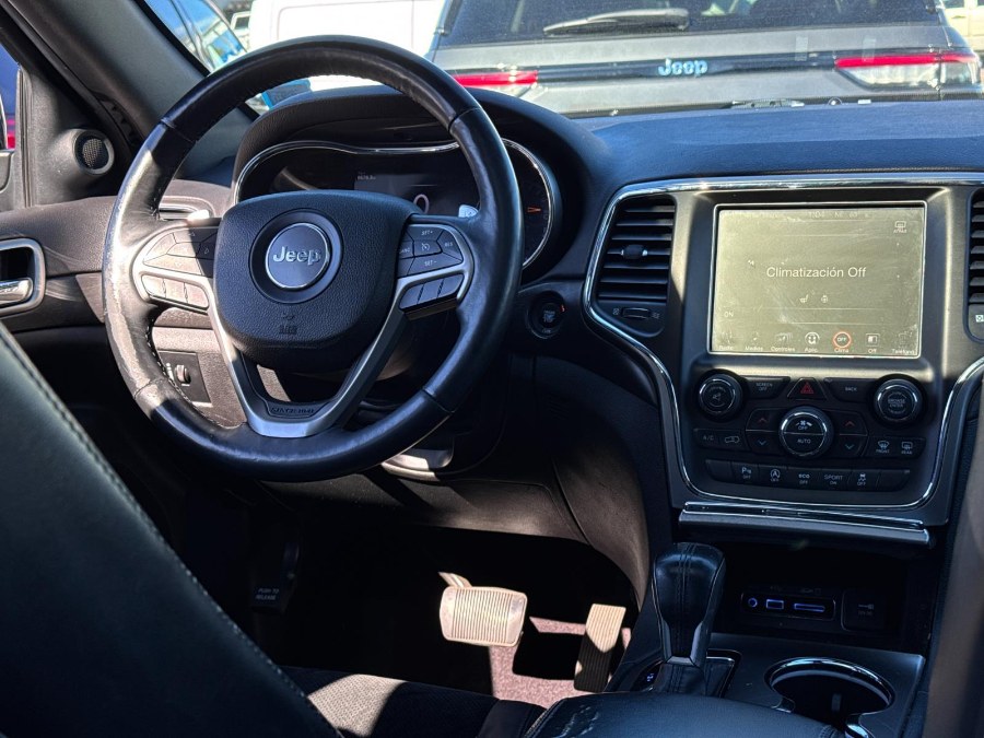 2017 Jeep Grand Cherokee Altitude 4x4 *Ltd Avail*, available for sale in Flushing, New York | Silverline Auto Group. Flushing, New York 2017 Jeep Grand Cherokee Altitude 4x4 *Ltd Avail*, available for sale in Flushing, New York | Silverline Auto Group. Flushing, New York