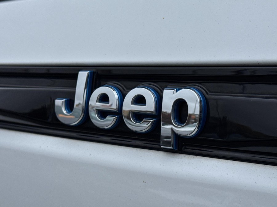 2023 Jeep Grand Cherokee 4xe 4x4, available for sale in Flushing, New York | Silverline Auto Group. Flushing, New York 2023 Jeep Grand Cherokee 4xe 4x4, available for sale in Flushing, New York | Silverline Auto Group. Flushing, New York