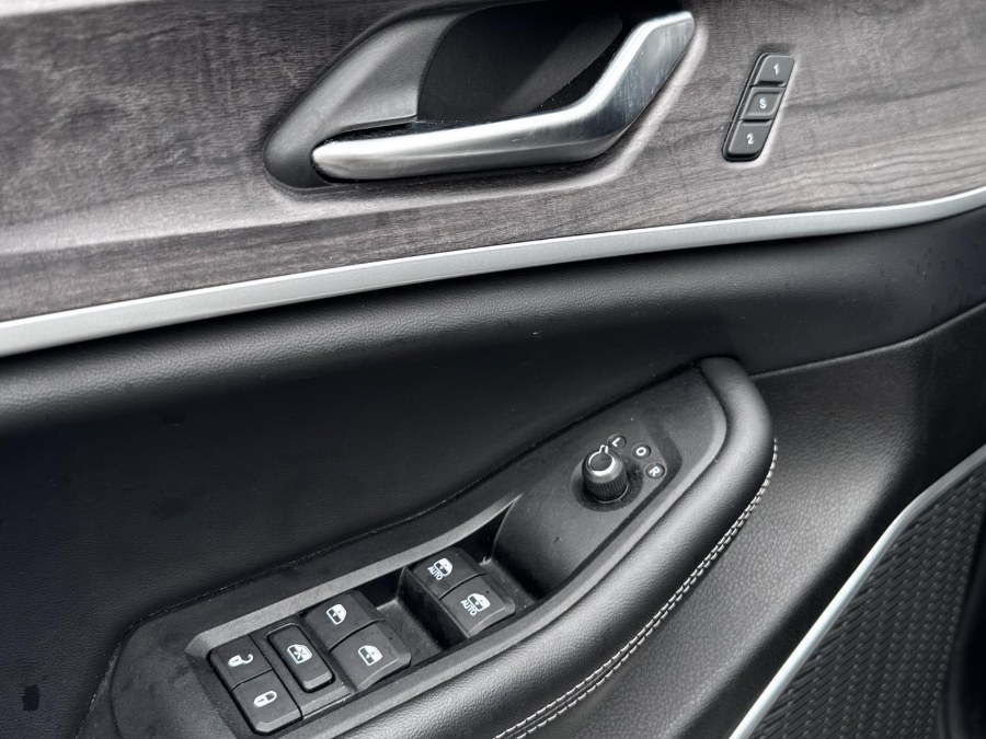 2023 Jeep Grand Cherokee 4xe 4x4, available for sale in Flushing, New York | Silverline Auto Group. Flushing, New York 2023 Jeep Grand Cherokee 4xe 4x4, available for sale in Flushing, New York | Silverline Auto Group. Flushing, New York