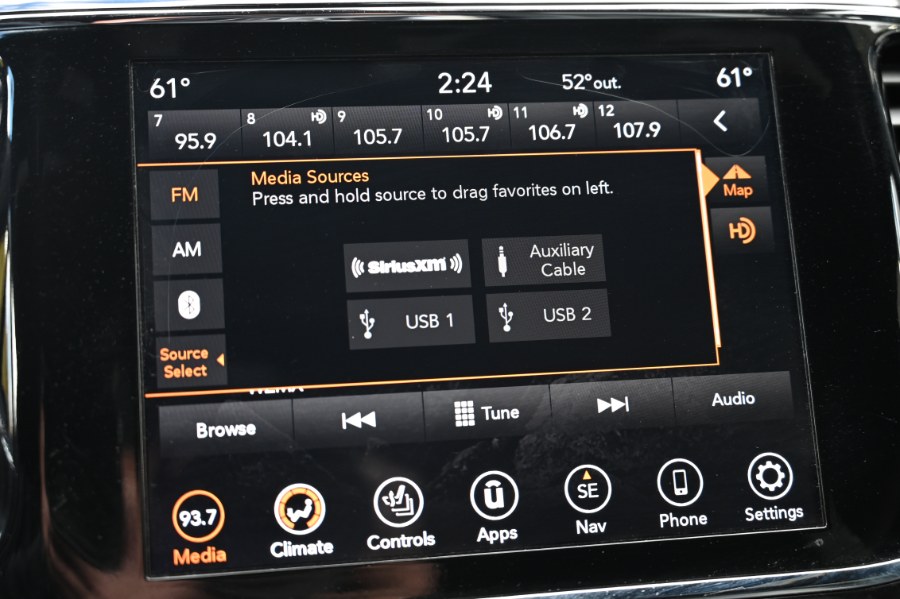 2020 Jeep Grand Cherokee Limited 4x4, available for sale in Waterbury, Connecticut | Highline Car Connection. Waterbury, Connecticut 2020 Jeep Grand Cherokee Limited 4x4, available for sale in Waterbury, Connecticut | Highline Car Connection. Waterbury, Connecticut