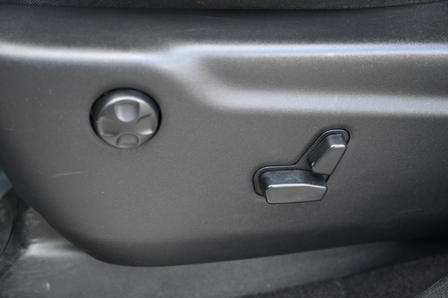 2020 Jeep Grand Cherokee Limited 4x4, available for sale in Waterbury, Connecticut | Highline Car Connection. Waterbury, Connecticut 2020 Jeep Grand Cherokee Limited 4x4, available for sale in Waterbury, Connecticut | Highline Car Connection. Waterbury, Connecticut