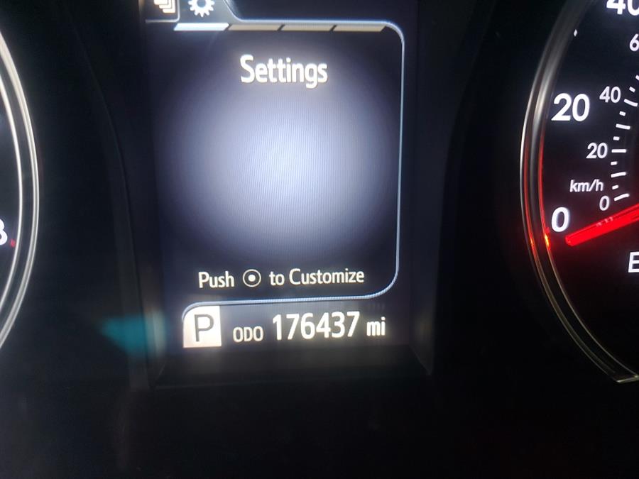 2015 Toyota Camry 4dr Sdn I4 Auto SE (Natl), available for sale in West Hartford, Connecticut | Chadrad Motors llc. West Hartford, Connecticut 2015 Toyota Camry 4dr Sdn I4 Auto SE (Natl), available for sale in West Hartford, Connecticut | Chadrad Motors llc. West Hartford, Connecticut