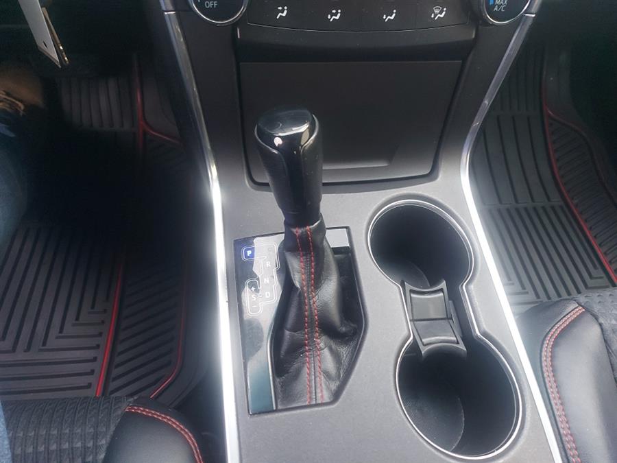 2015 Toyota Camry 4dr Sdn I4 Auto SE (Natl), available for sale in West Hartford, Connecticut | Chadrad Motors llc. West Hartford, Connecticut 2015 Toyota Camry 4dr Sdn I4 Auto SE (Natl), available for sale in West Hartford, Connecticut | Chadrad Motors llc. West Hartford, Connecticut