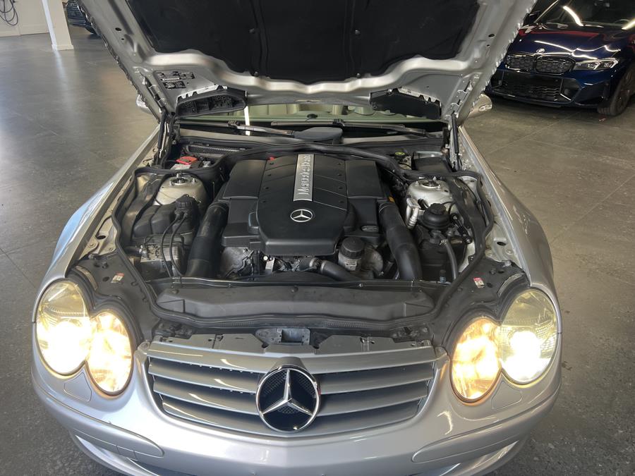 2003 Mercedes-Benz SL-Class 2dr Roadster 5.0L, available for sale in Middle Village, New York | Road Masters II INC. Middle Village, New York 2003 Mercedes-Benz SL-Class 2dr Roadster 5.0L, available for sale in Middle Village, New York | Road Masters II INC. Middle Village, New York