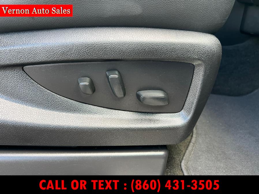 2018 Chevrolet Suburban 4WD 4dr 1500 LT, available for sale in Manchester, Connecticut | Vernon Auto Sale & Service. Manchester, Connecticut 2018 Chevrolet Suburban 4WD 4dr 1500 LT, available for sale in Manchester, Connecticut | Vernon Auto Sale & Service. Manchester, Connecticut