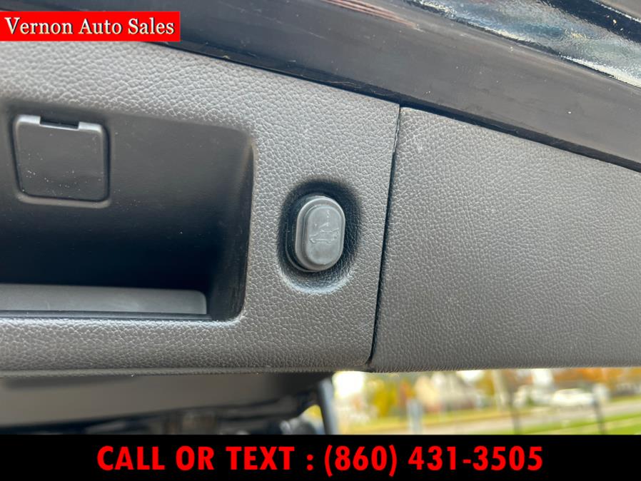 2018 Chevrolet Suburban 4WD 4dr 1500 LT, available for sale in Manchester, Connecticut | Vernon Auto Sale & Service. Manchester, Connecticut 2018 Chevrolet Suburban 4WD 4dr 1500 LT, available for sale in Manchester, Connecticut | Vernon Auto Sale & Service. Manchester, Connecticut