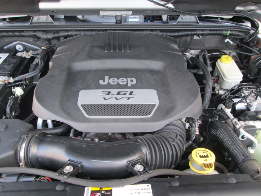 2013 Jeep Wrangler Unlimited 4WD 4dr Sahara, available for sale in Levittown, Pennsylvania | Levittown Auto. Levittown, Pennsylvania 2013 Jeep Wrangler Unlimited 4WD 4dr Sahara, available for sale in Levittown, Pennsylvania | Levittown Auto. Levittown, Pennsylvania