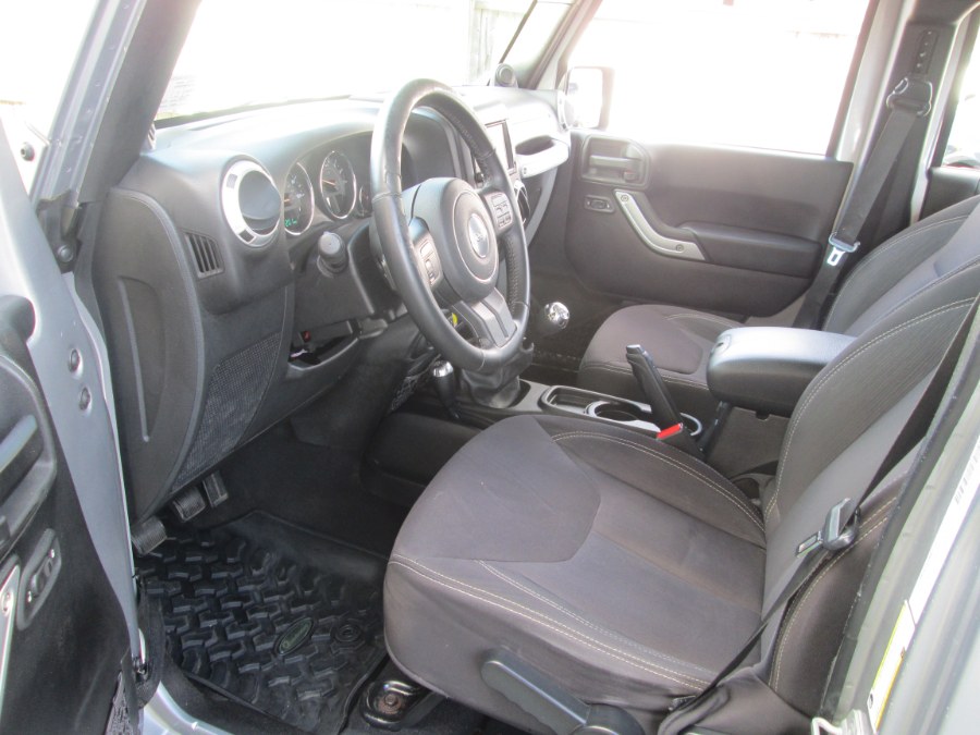 2013 Jeep Wrangler Unlimited 4WD 4dr Sahara, available for sale in Levittown, Pennsylvania | Levittown Auto. Levittown, Pennsylvania 2013 Jeep Wrangler Unlimited 4WD 4dr Sahara, available for sale in Levittown, Pennsylvania | Levittown Auto. Levittown, Pennsylvania