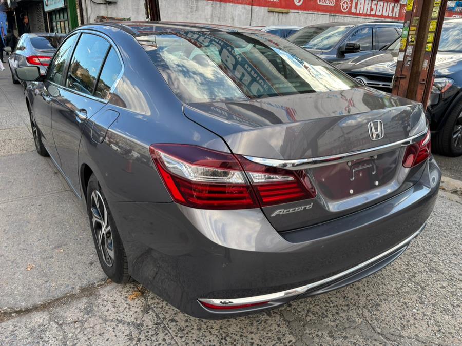 2017 Honda Accord LX photo 4