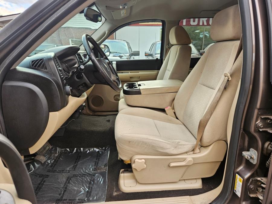2007 Chevrolet Silverado 1500 LT1 4WD Crew Cab 5.3 V8, available for sale in East Windsor, Connecticut | Toro Auto. East Windsor, Connecticut 2007 Chevrolet Silverado 1500 LT1 4WD Crew Cab 5.3 V8, available for sale in East Windsor, Connecticut | Toro Auto. East Windsor, Connecticut