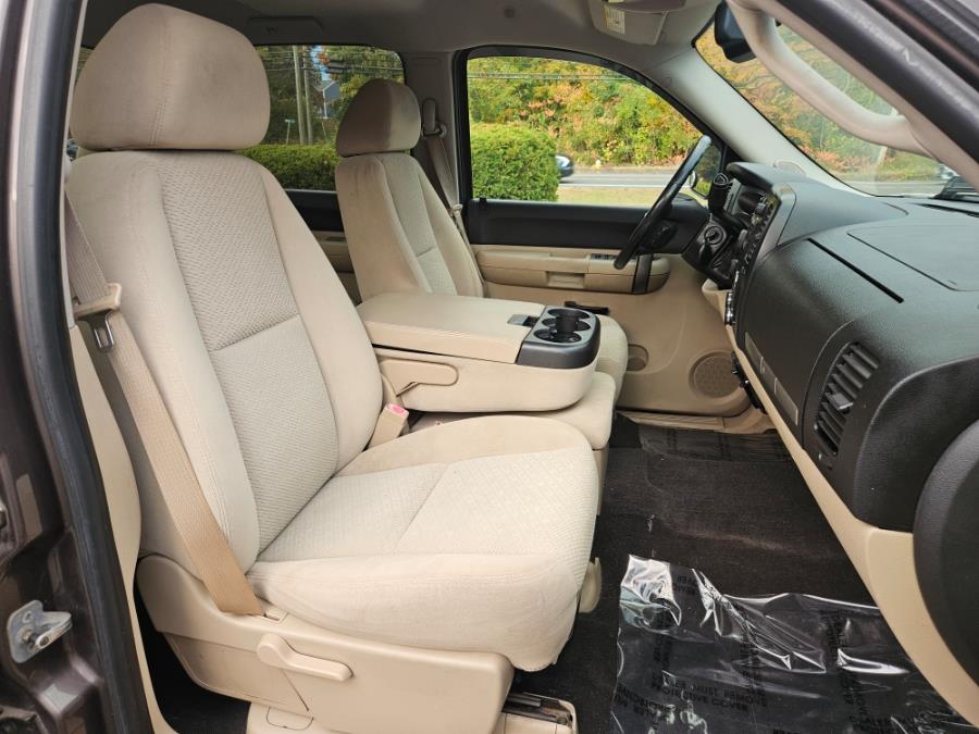 2007 Chevrolet Silverado 1500 LT1 4WD Crew Cab 5.3 V8, available for sale in East Windsor, Connecticut | Toro Auto. East Windsor, Connecticut 2007 Chevrolet Silverado 1500 LT1 4WD Crew Cab 5.3 V8, available for sale in East Windsor, Connecticut | Toro Auto. East Windsor, Connecticut