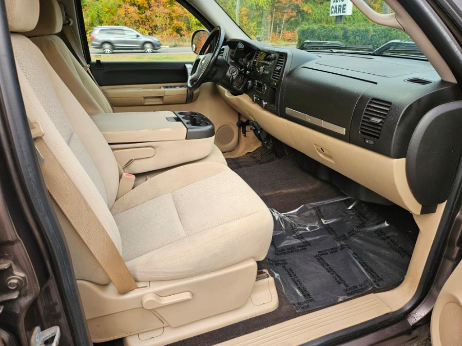 2007 Chevrolet Silverado 1500 LT1 4WD Crew Cab 5.3 V8, available for sale in East Windsor, Connecticut | Toro Auto. East Windsor, Connecticut 2007 Chevrolet Silverado 1500 LT1 4WD Crew Cab 5.3 V8, available for sale in East Windsor, Connecticut | Toro Auto. East Windsor, Connecticut