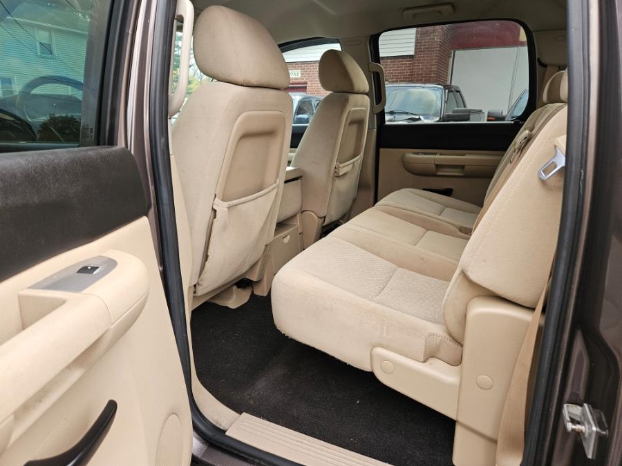 2007 Chevrolet Silverado 1500 LT1 4WD Crew Cab 5.3 V8, available for sale in East Windsor, Connecticut | Toro Auto. East Windsor, Connecticut 2007 Chevrolet Silverado 1500 LT1 4WD Crew Cab 5.3 V8, available for sale in East Windsor, Connecticut | Toro Auto. East Windsor, Connecticut