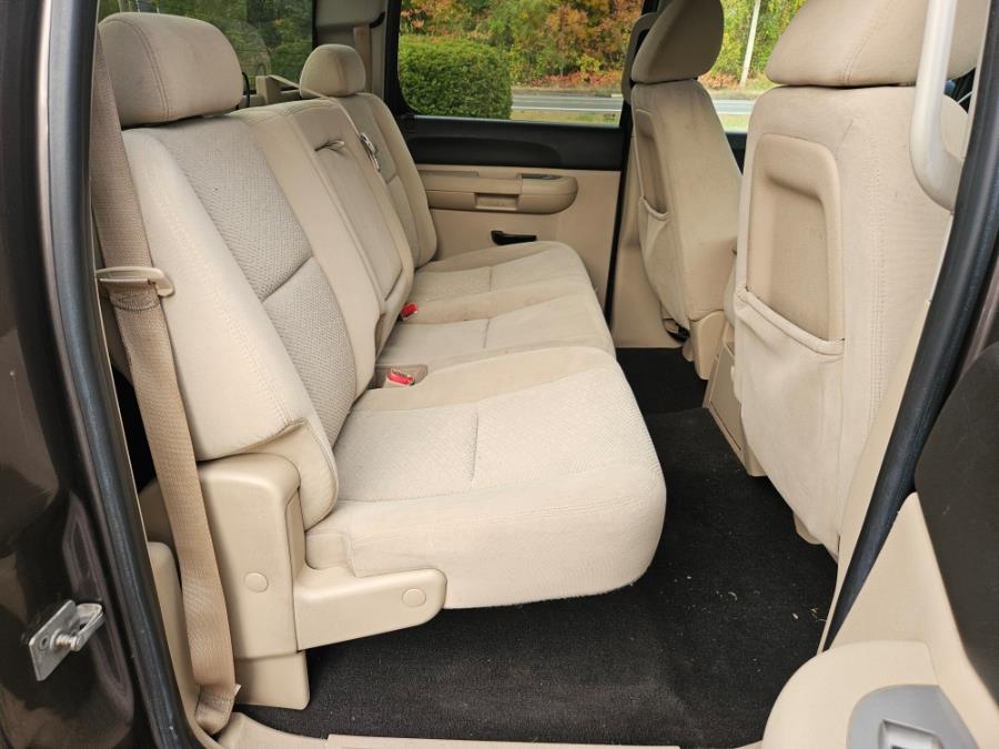 2007 Chevrolet Silverado 1500 LT1 4WD Crew Cab 5.3 V8, available for sale in East Windsor, Connecticut | Toro Auto. East Windsor, Connecticut 2007 Chevrolet Silverado 1500 LT1 4WD Crew Cab 5.3 V8, available for sale in East Windsor, Connecticut | Toro Auto. East Windsor, Connecticut