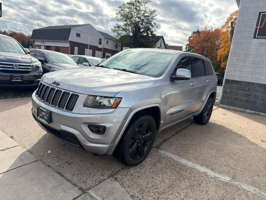 2015 Jeep Grand Cherokee Altitude photo 2