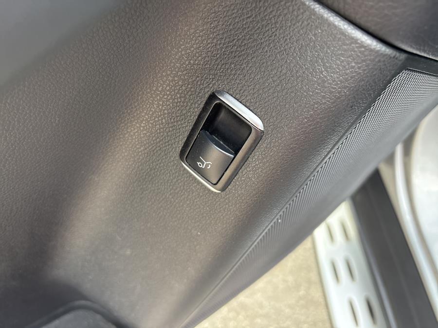 2015 Mercedes-Benz M-Class 4MATIC 4dr ML 350, available for sale in Old Saybrook, Connecticut | Saybrook Auto Barn. Old Saybrook, Connecticut 2015 Mercedes-Benz M-Class 4MATIC 4dr ML 350, available for sale in Old Saybrook, Connecticut | Saybrook Auto Barn. Old Saybrook, Connecticut