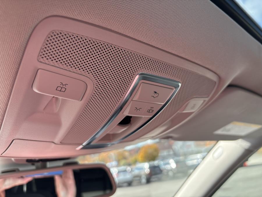 2015 Mercedes-Benz M-Class 4MATIC 4dr ML 350, available for sale in Old Saybrook, Connecticut | Saybrook Auto Barn. Old Saybrook, Connecticut 2015 Mercedes-Benz M-Class 4MATIC 4dr ML 350, available for sale in Old Saybrook, Connecticut | Saybrook Auto Barn. Old Saybrook, Connecticut
