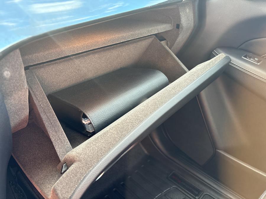 2015 Mercedes-Benz M-Class 4MATIC 4dr ML 350, available for sale in Old Saybrook, Connecticut | Saybrook Auto Barn. Old Saybrook, Connecticut 2015 Mercedes-Benz M-Class 4MATIC 4dr ML 350, available for sale in Old Saybrook, Connecticut | Saybrook Auto Barn. Old Saybrook, Connecticut