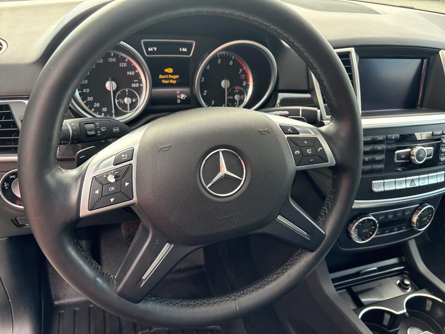 2015 Mercedes-Benz M-Class 4MATIC 4dr ML 350, available for sale in Old Saybrook, Connecticut | Saybrook Auto Barn. Old Saybrook, Connecticut 2015 Mercedes-Benz M-Class 4MATIC 4dr ML 350, available for sale in Old Saybrook, Connecticut | Saybrook Auto Barn. Old Saybrook, Connecticut