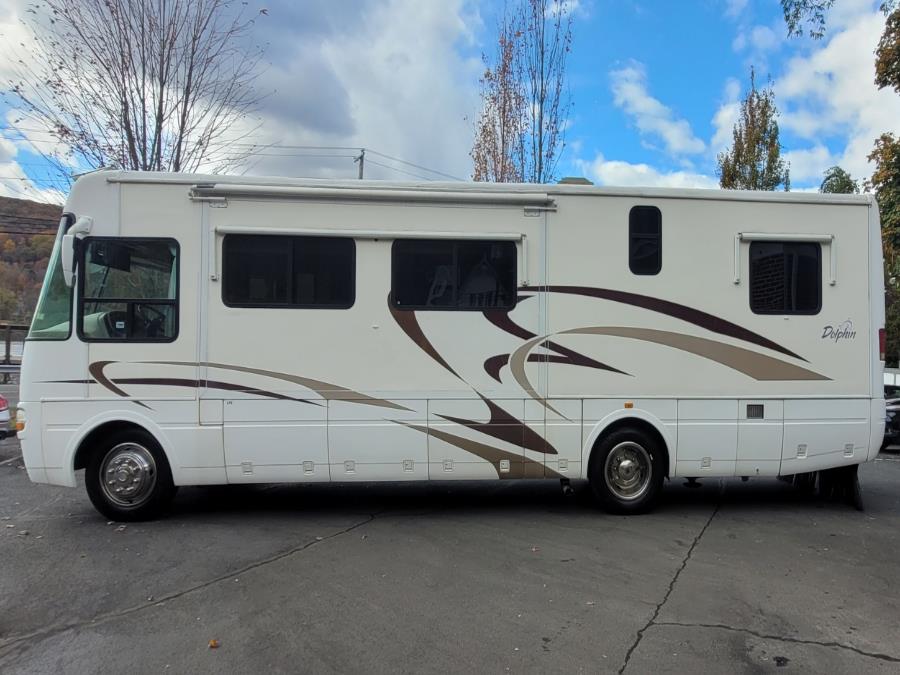 2004 DOLPHIN WORKHORSE W22 LX LX, available for sale in Canton, Connecticut | Lava Motors. Canton, Connecticut 2004 DOLPHIN WORKHORSE W22 LX LX, available for sale in Canton, Connecticut | Lava Motors. Canton, Connecticut