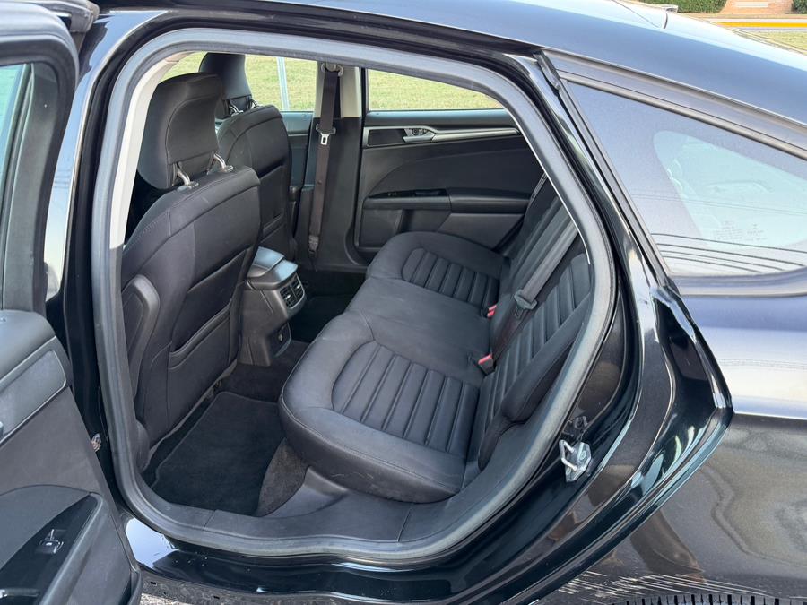 2013 Ford Fusion 4dr Sdn SE Hybrid FWD, available for sale in Copiague, New York | Great Deal Motors. Copiague, New York 2013 Ford Fusion 4dr Sdn SE Hybrid FWD, available for sale in Copiague, New York | Great Deal Motors. Copiague, New York