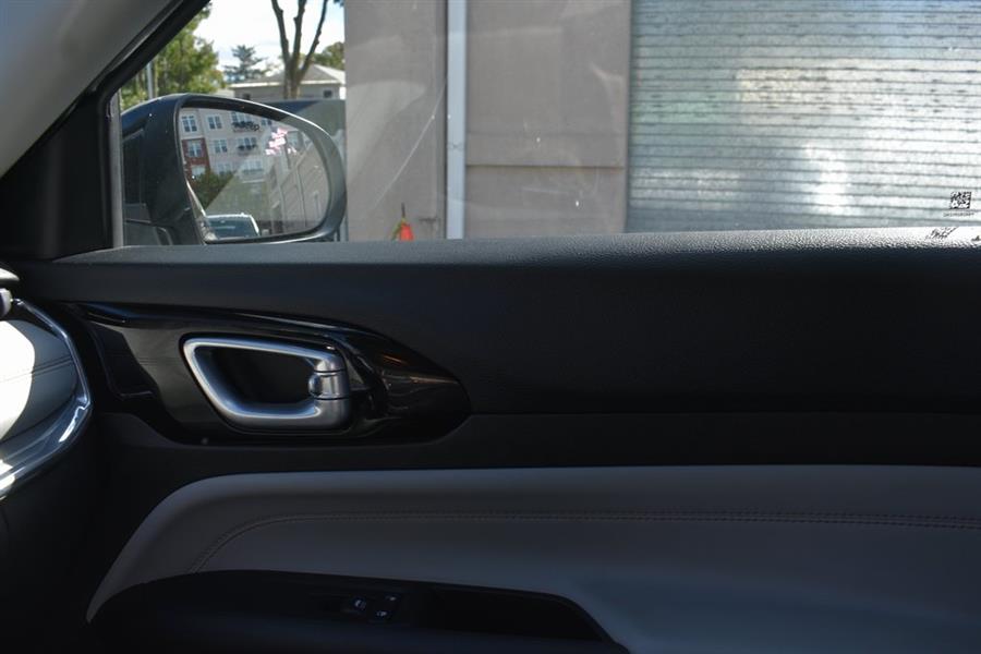 2022 Jeep Compass Limited, available for sale in Valley Stream, New York | Certified Performance Motors. Valley Stream, New York 2022 Jeep Compass Limited, available for sale in Valley Stream, New York | Certified Performance Motors. Valley Stream, New York