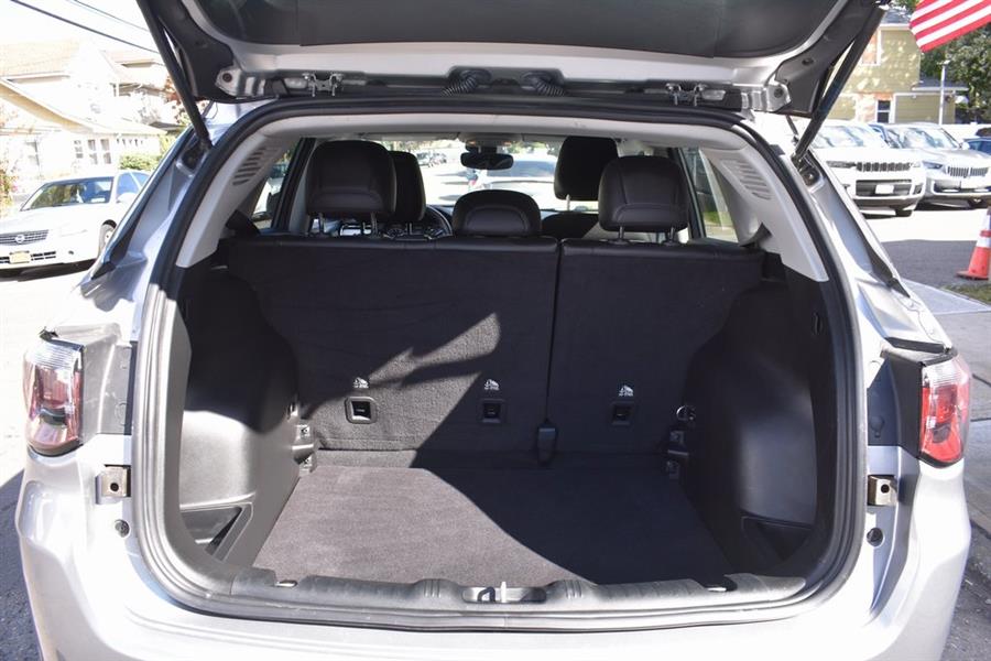 2022 Jeep Compass Limited, available for sale in Valley Stream, New York | Certified Performance Motors. Valley Stream, New York 2022 Jeep Compass Limited, available for sale in Valley Stream, New York | Certified Performance Motors. Valley Stream, New York