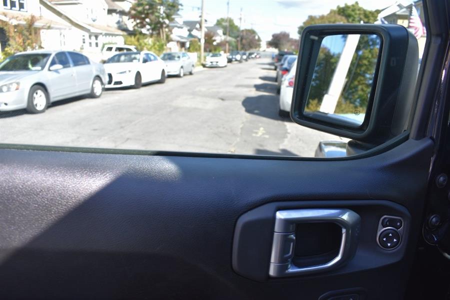 2022 Jeep Gladiator Sport, available for sale in Valley Stream, New York | Certified Performance Motors. Valley Stream, New York 2022 Jeep Gladiator Sport, available for sale in Valley Stream, New York | Certified Performance Motors. Valley Stream, New York