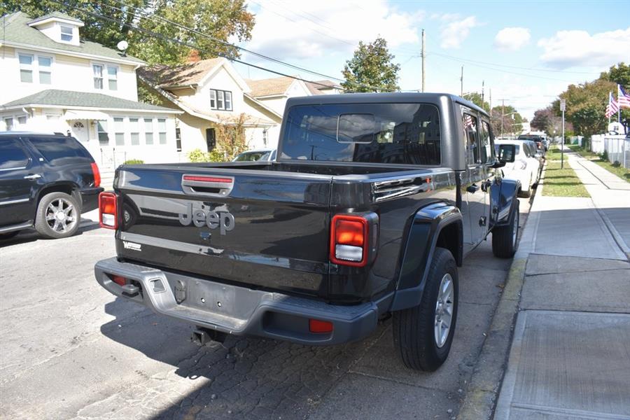 2022 Jeep Gladiator Sport, available for sale in Valley Stream, New York | Certified Performance Motors. Valley Stream, New York 2022 Jeep Gladiator Sport, available for sale in Valley Stream, New York | Certified Performance Motors. Valley Stream, New York