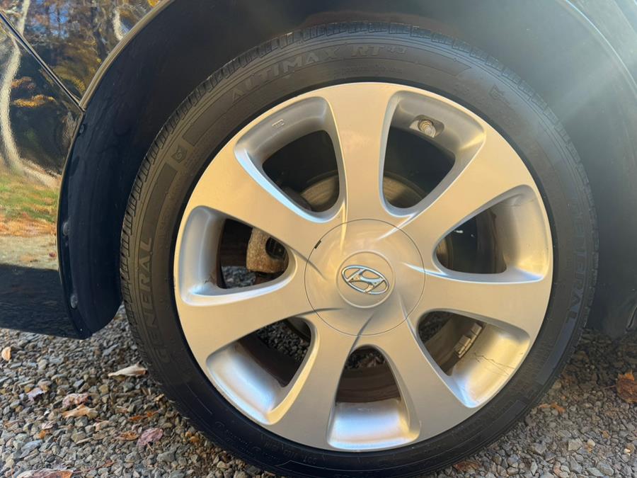 2012 Hyundai Elantra 4dr Sdn Auto Limited, available for sale in New Britain, Connecticut | Supreme Automotive. New Britain, Connecticut 2012 Hyundai Elantra 4dr Sdn Auto Limited, available for sale in New Britain, Connecticut | Supreme Automotive. New Britain, Connecticut