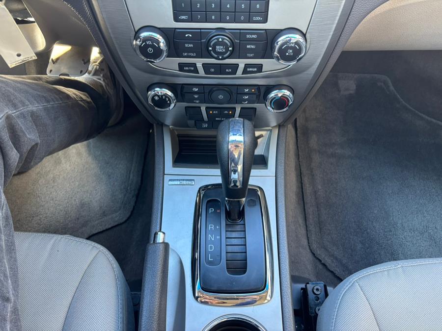 2012 Ford Fusion 4dr Sdn SE FWD, available for sale in New haven, Connecticut | Wilson Maturo Motors. New haven, Connecticut 2012 Ford Fusion 4dr Sdn SE FWD, available for sale in New haven, Connecticut | Wilson Maturo Motors. New haven, Connecticut