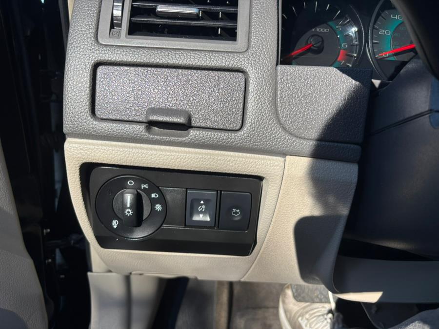 2012 Ford Fusion 4dr Sdn SE FWD, available for sale in New haven, Connecticut | Wilson Maturo Motors. New haven, Connecticut 2012 Ford Fusion 4dr Sdn SE FWD, available for sale in New haven, Connecticut | Wilson Maturo Motors. New haven, Connecticut