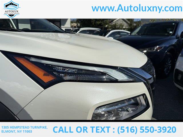 2023 Nissan Rogue SL photo 3