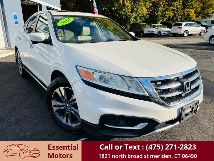 Used 2014 Honda Crosstour in Meriden, Connecticut | Essential Motors. Meriden, Connecticut