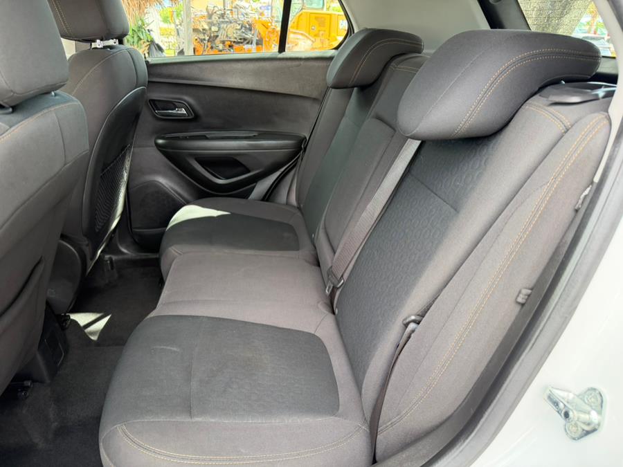 2017 Chevrolet Trax FWD 4dr LS, available for sale in Hialeah, Florida | The Palm Motors LLC. Hialeah, Florida 2017 Chevrolet Trax FWD 4dr LS, available for sale in Hialeah, Florida | The Palm Motors LLC. Hialeah, Florida