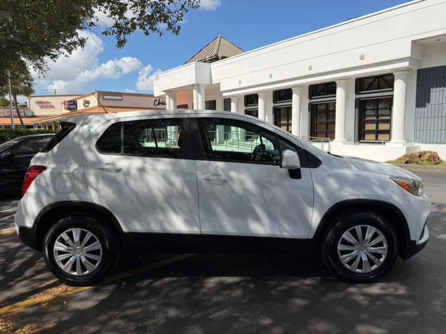 2017 Chevrolet Trax FWD 4dr LS, available for sale in Hialeah, Florida | The Palm Motors LLC. Hialeah, Florida 2017 Chevrolet Trax FWD 4dr LS, available for sale in Hialeah, Florida | The Palm Motors LLC. Hialeah, Florida