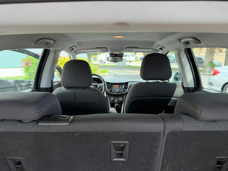 2017 Chevrolet Trax FWD 4dr LS, available for sale in Hialeah, Florida | The Palm Motors LLC. Hialeah, Florida 2017 Chevrolet Trax FWD 4dr LS, available for sale in Hialeah, Florida | The Palm Motors LLC. Hialeah, Florida