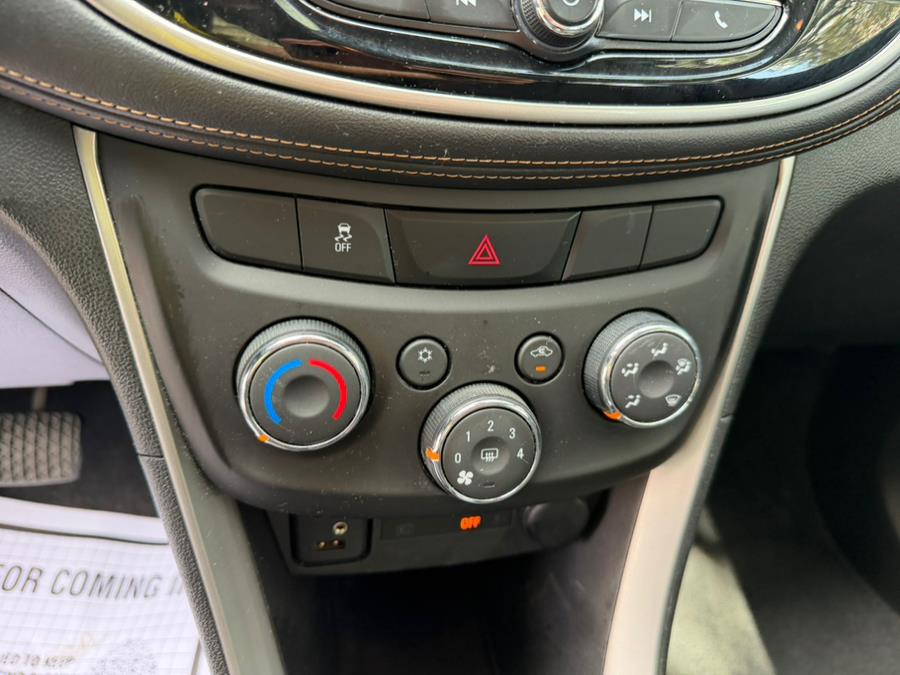 2017 Chevrolet Trax FWD 4dr LS, available for sale in Hialeah, Florida | The Palm Motors LLC. Hialeah, Florida 2017 Chevrolet Trax FWD 4dr LS, available for sale in Hialeah, Florida | The Palm Motors LLC. Hialeah, Florida