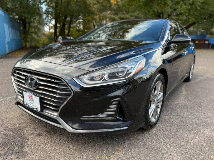 Used 2018 Hyundai Sonata in Meriden, Connecticut | T E A M Auto Center. Meriden, Connecticut