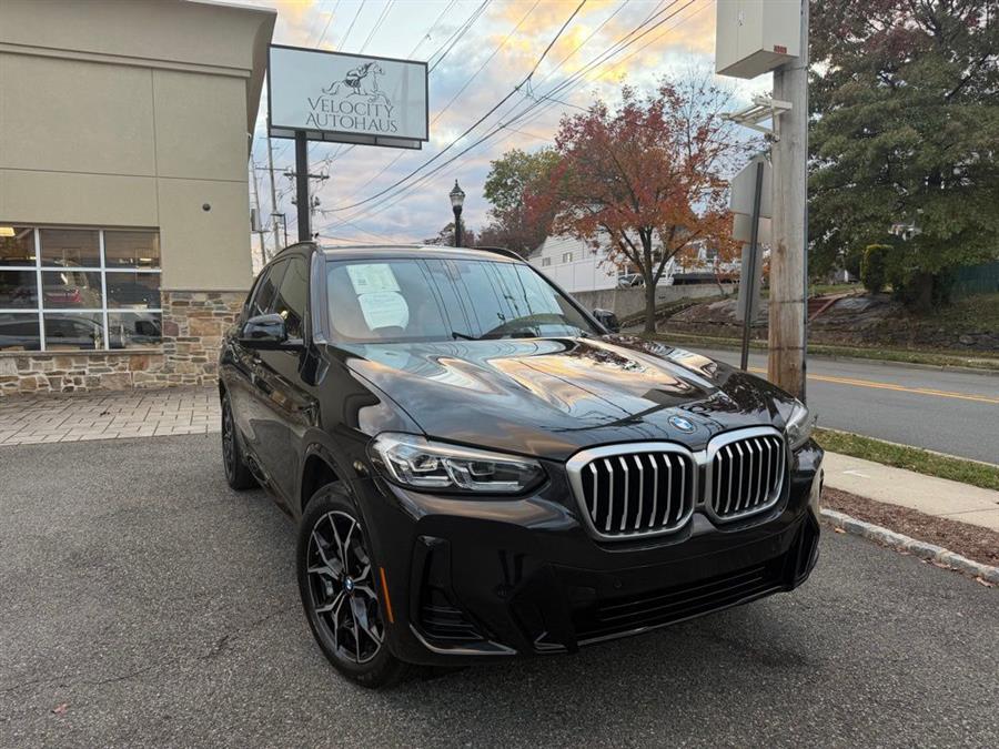 2022 BMW X3 30i's photo