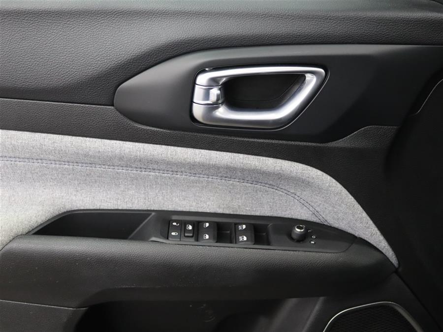 2023 Jeep Compass LATITUDE, available for sale in Paterson, New Jersey | Fast Track Motors. Paterson, New Jersey 2023 Jeep Compass LATITUDE, available for sale in Paterson, New Jersey | Fast Track Motors. Paterson, New Jersey