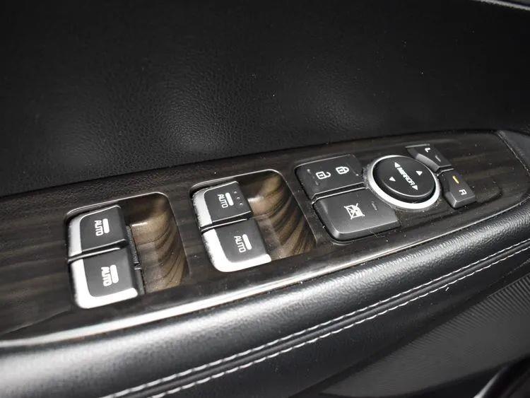 2019 Kia Sorento LX Sport Utility 4D, available for sale in Irvington, New Jersey | NJ Used Cars Center. Irvington, New Jersey 2019 Kia Sorento LX Sport Utility 4D, available for sale in Irvington, New Jersey | NJ Used Cars Center. Irvington, New Jersey