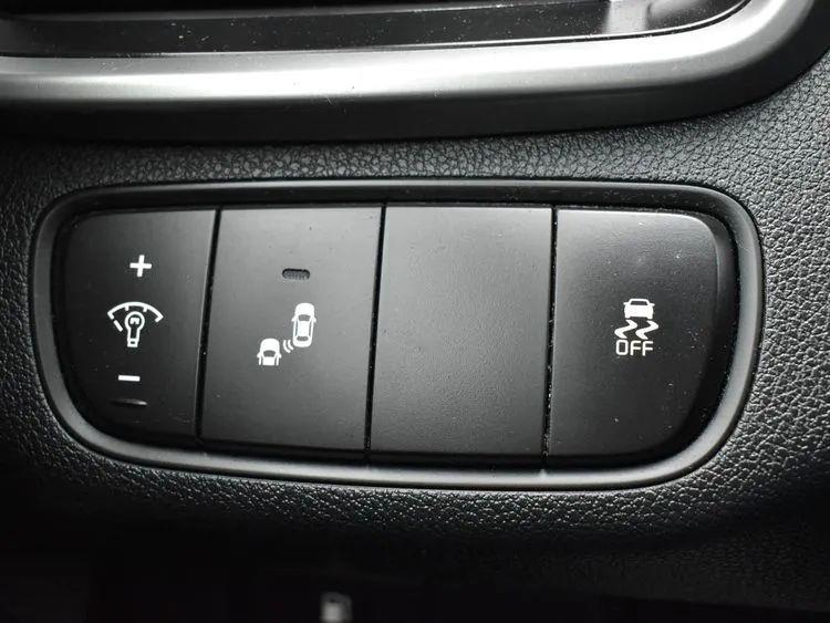 2019 Kia Sorento LX Sport Utility 4D, available for sale in Irvington, New Jersey | NJ Used Cars Center. Irvington, New Jersey 2019 Kia Sorento LX Sport Utility 4D, available for sale in Irvington, New Jersey | NJ Used Cars Center. Irvington, New Jersey